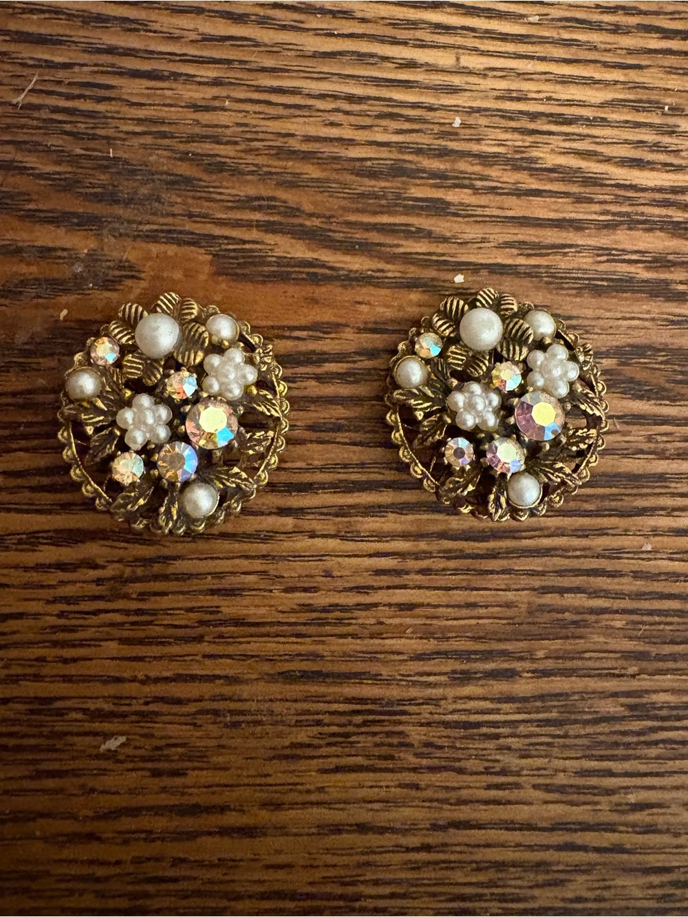 VINTAGE ART Arthur Pepper Cluster Rhinestone Clip On Earrings Faux Pearls 1”